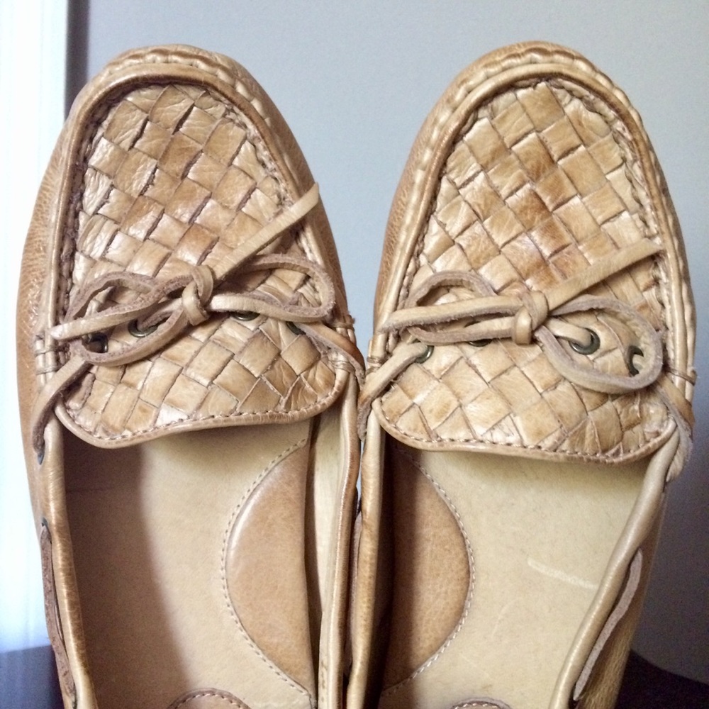 FRYE Leather Moccasin-Style Slip-On Shoes (Tan)